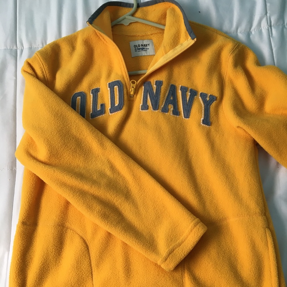 Old navy sweater